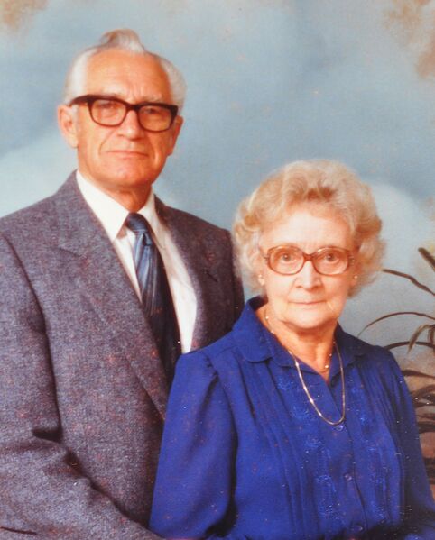 File:Toews, Jake and Anna.jpg