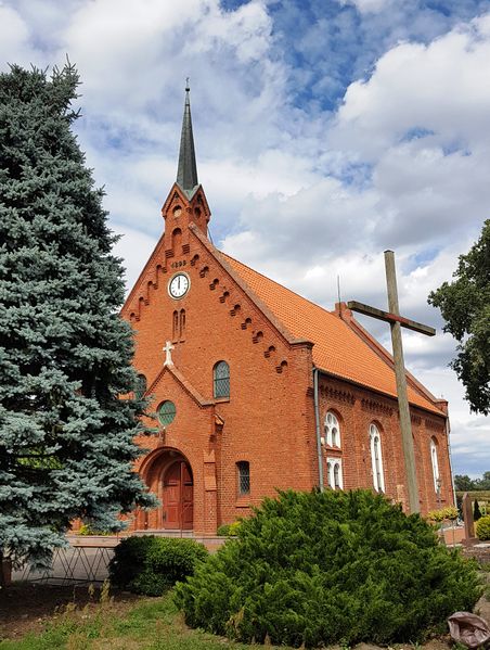 File:Montau Mennonite Church 2.jpg